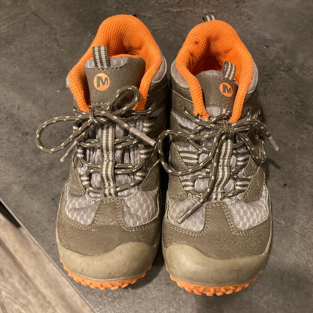 Merrell hiking boots kids size 12